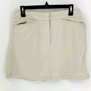 Tail..skort, size‎ 6. Off white. Large pockets. golf. Tennis, pickel ball.